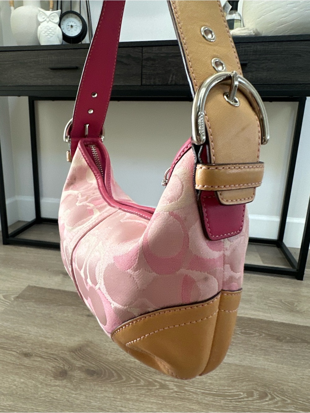 Rare Coach Pink Signature Jacquard Mini Shoulder Bag with Tan Trim - Picture 4 of 14